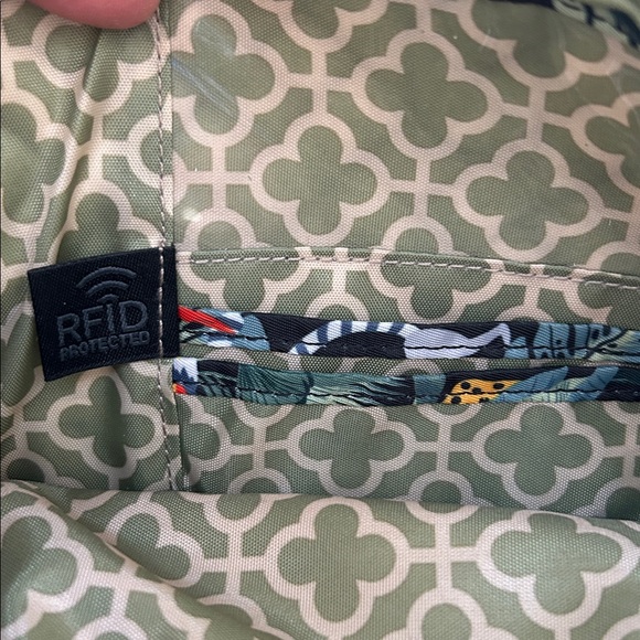 Lug Carousel XL Crossbody Wildlife Jungle Pattern Bag RFID - Picture 9 of 14